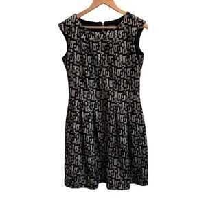 Gabby Skye Women's Black Geometric Pleated Cap-Sleeve Fit and Flare Dress Sz 10
